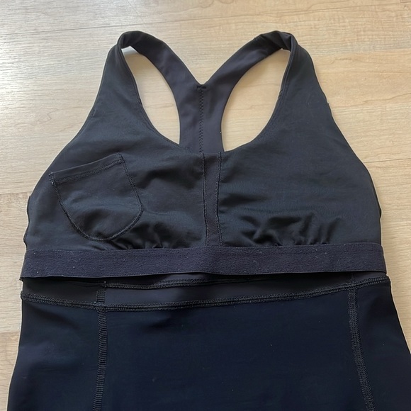 Lulu Lemon Run Fast Track Tank Top Black Built in Bra Shelf Bra Racerback Small - Picture 5 of 7